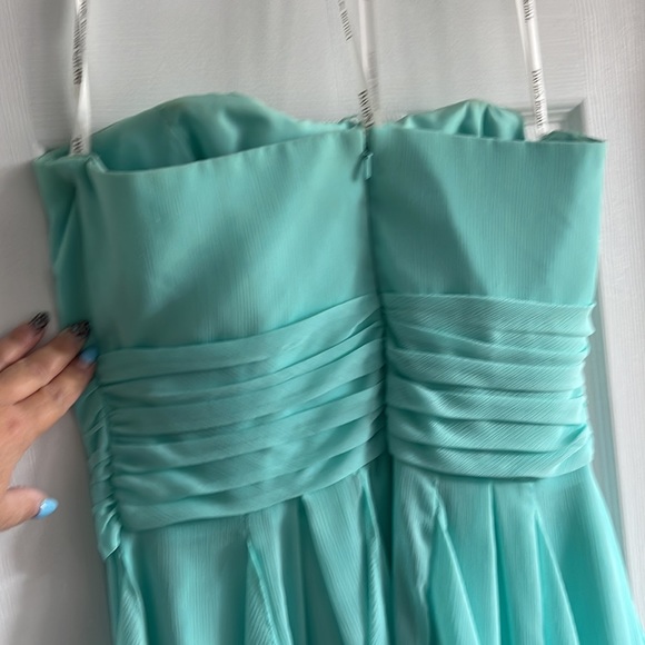 David’s bridal grad dress - Picture 4 of 6